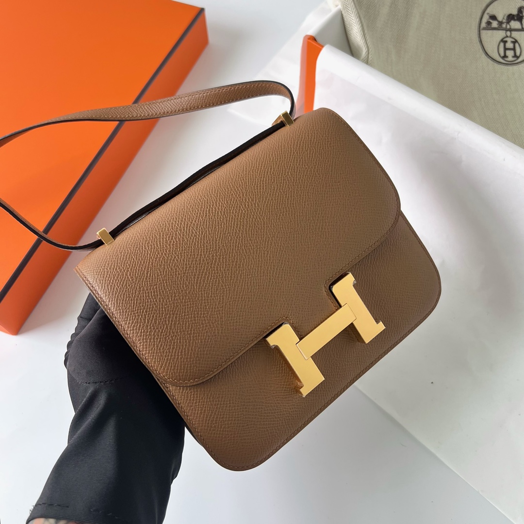 Hermes Constance 24cm Shoulder Bag In Toffee Epsom Leather